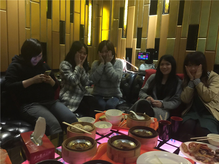 柯尼卡美能達復印機彩印記錄3月科頤壽星生日會